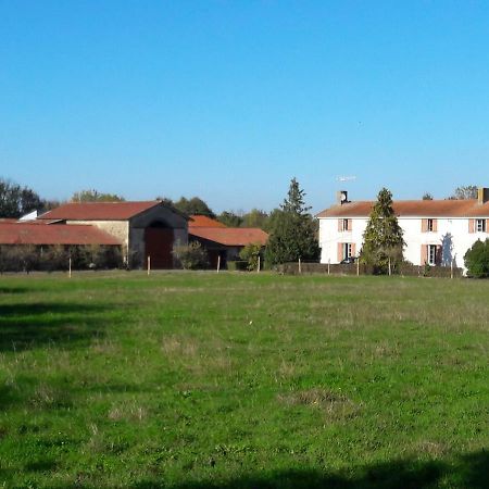 Domaine De La Sauzaie La Pommeraie-sur-Sèvre Exterior foto